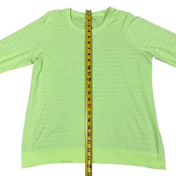 lululemon‎ Women's Seamless Long Sleeve Top Neon Green Est 6 Athleisure Gym Run - Picture 6 of 8